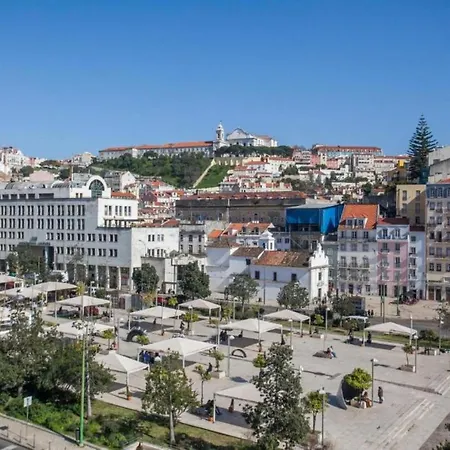 - Martim Moniz And Garage Apartment Lisbon