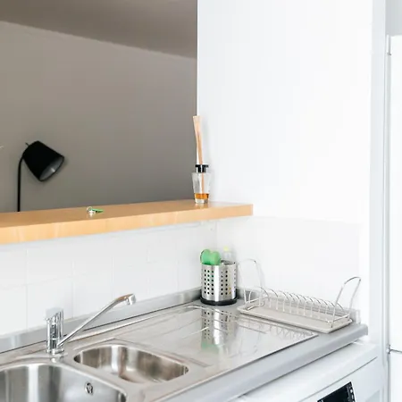 - Martim Moniz And Garage * 리스본