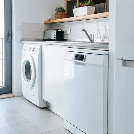 Apartment - Martim Moniz And Garage *