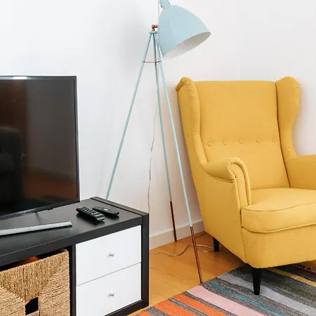 Apartment - Martim Moniz And Garage Lisbon