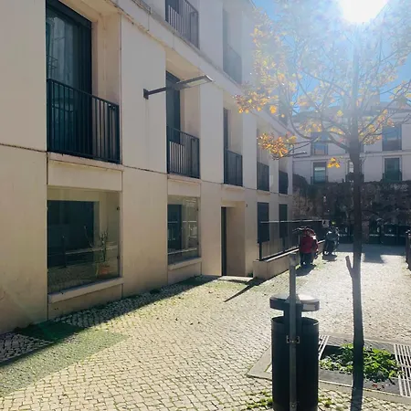 - Martim Moniz And Garage Lisbon