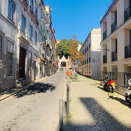 - Martim Moniz And Garage *