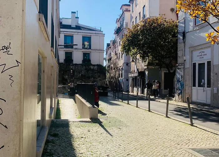 - Martim Moniz And Garage