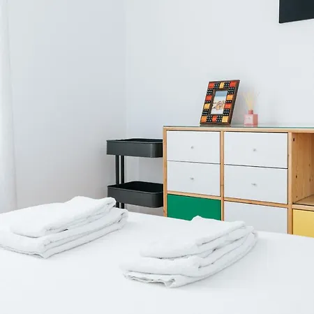 Appartement - Martim Moniz And Garage Lissabon