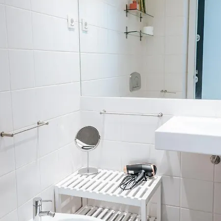 - Martim Moniz And Garage