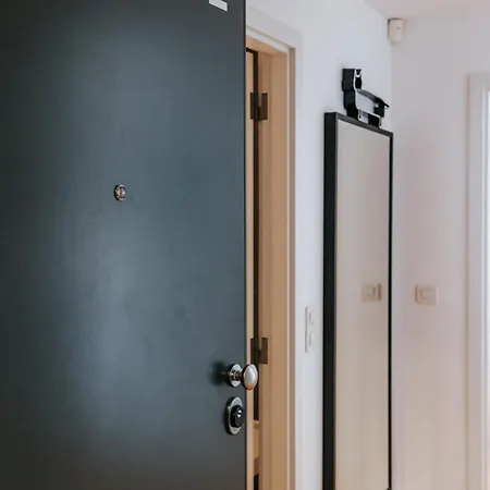 - Martim Moniz And Garage Appartement