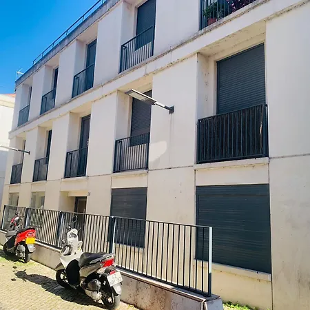- Martim Moniz And Garage Apartamento